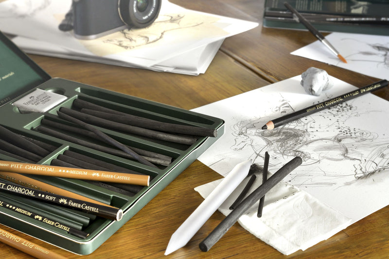 Set Pitt Monochrome Cărbune 10 buc Faber-Castell